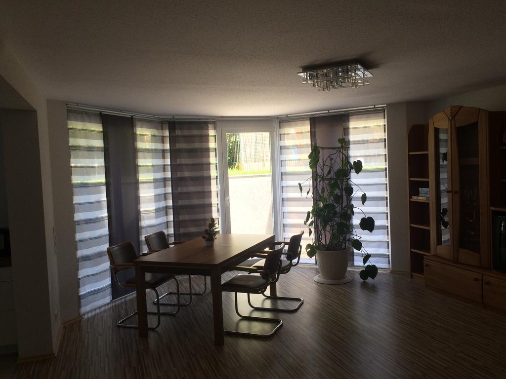 Grefenstein Apartment Етенхайм Стая снимка